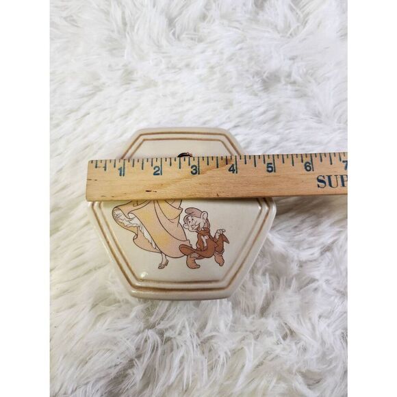 Disney Snow White & Seven Dwarfs 70th Anniversary Porcelain Jewelry Trinket Box - Picture 4 of 10